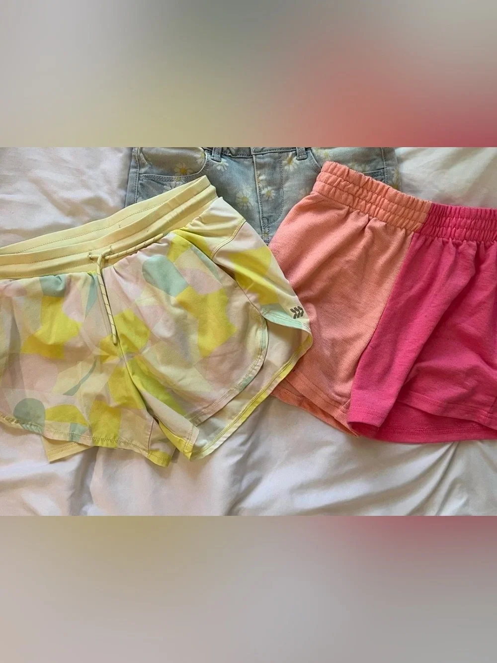 👱🏼‍♀️2 Pairs Multi-Color Girls Athletic Shorts - Yellow all in motion & Justice